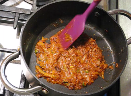 The Spice Route Cookery School - Step 4 : Bhuno the mixture until it glistens with oil